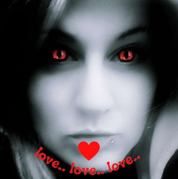 Meet your Posher, Amanda - Picture 1 of 1